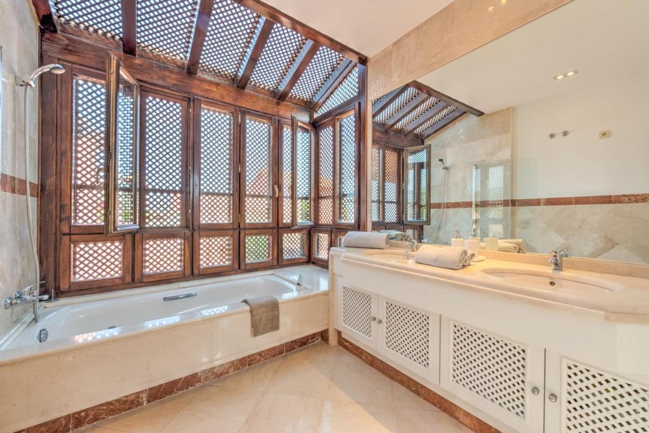 Luxury Penthouse In Jardines De Don Carlos Marbella Buitenkant foto